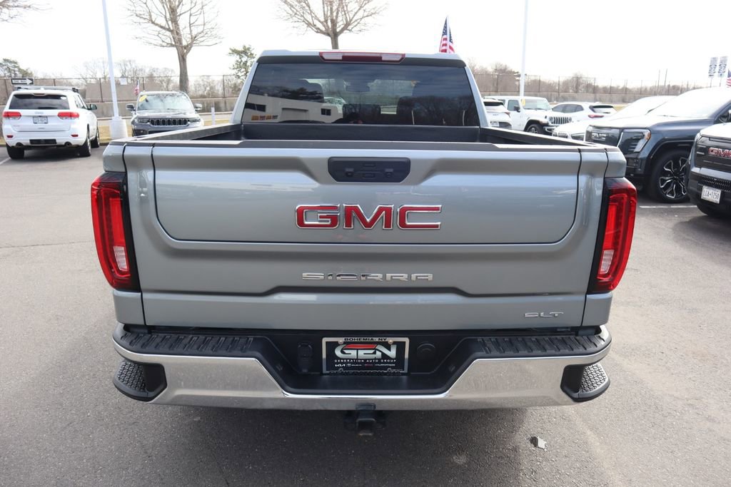 Used 2026 GMC Sierra 1500 SLT image 9