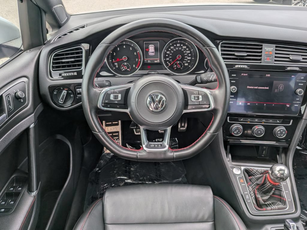 Used 2018 Volkswagen GTI SE w/ SE Leather Package FWD image 11