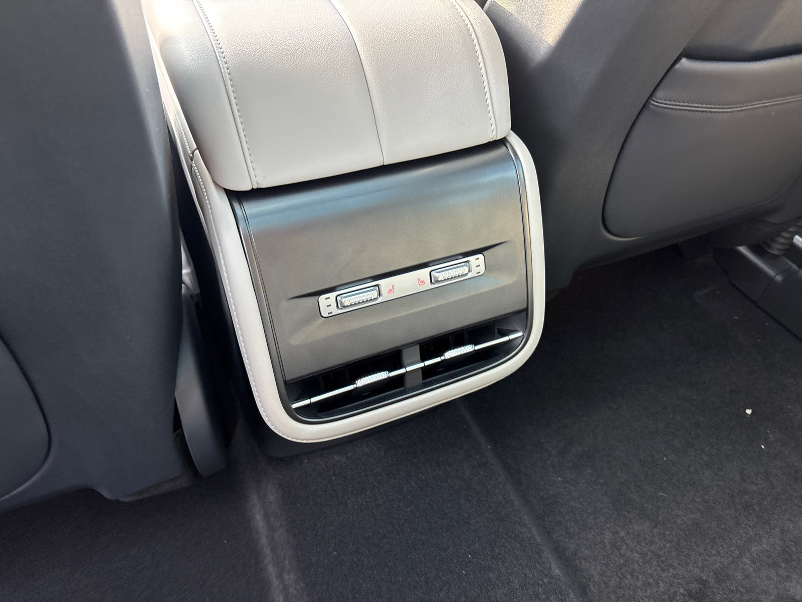 New 2026 Lincoln Nautilus Reserve AWD/4WD image 33