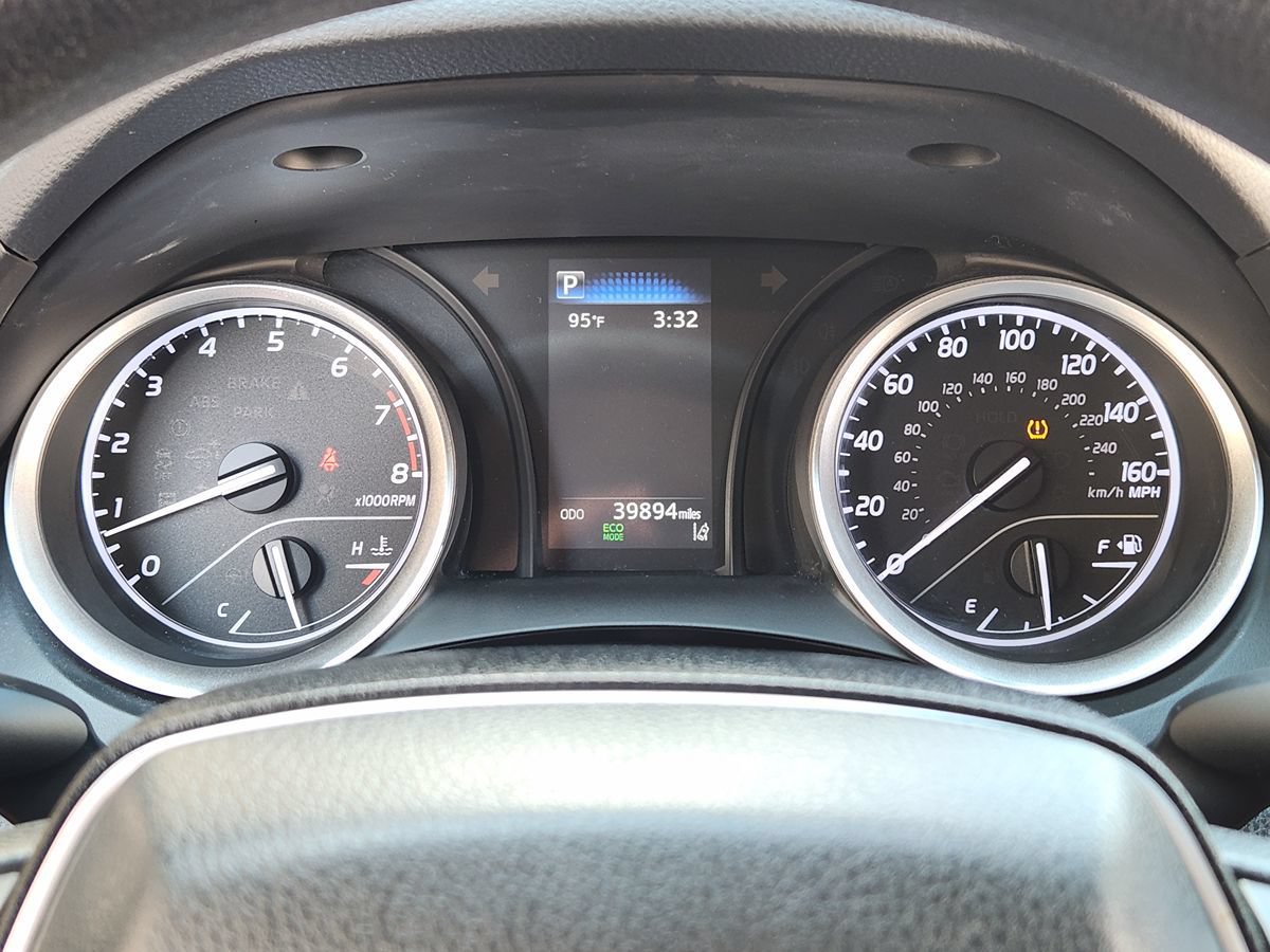Used 2022 Toyota Camry LE FWD image 35