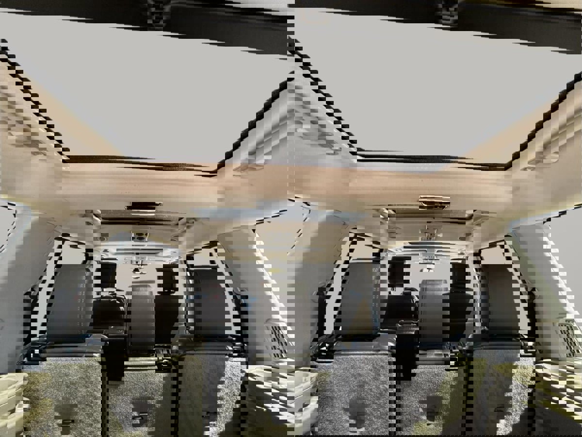 Used 2014 Land Rover LR4 HSE LUX image 21