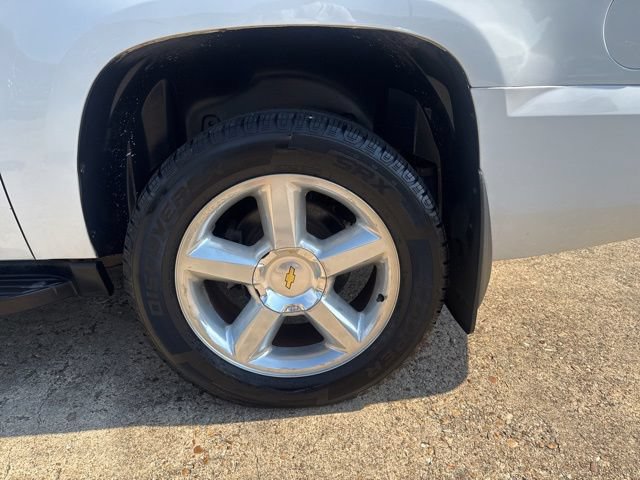 Used 2008 Chevrolet Suburban LTZ w/ LTZ Preferred Equipment Group AWD/4WD image 20
