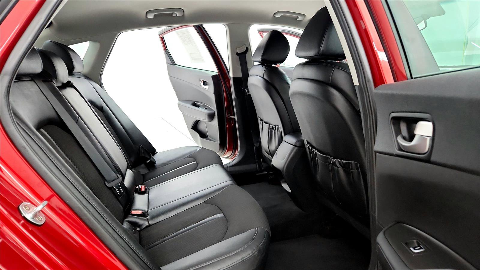 Used 2018 Kia Optima S image 18