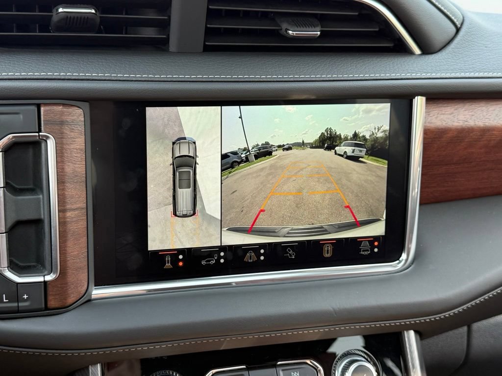 Used 2024 GMC Yukon Denali Ultimate AWD/4WD image 15