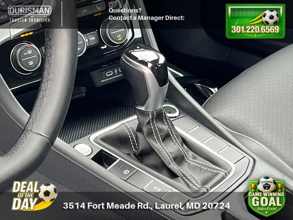 Used 2024 Volkswagen Jetta SE FWD image 15