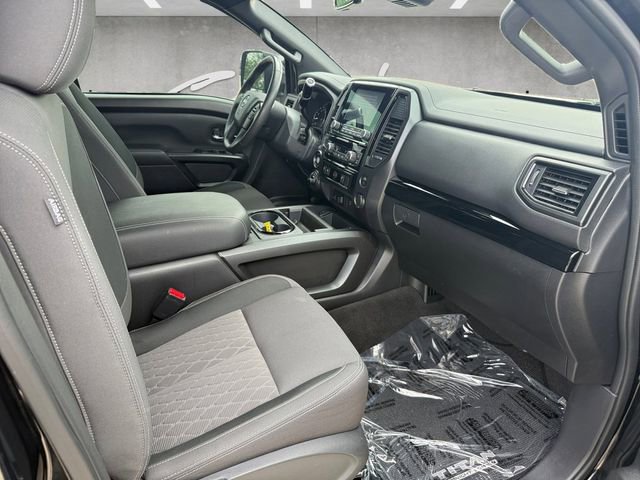 Used 2024 Nissan Titan SV w/ SV Convenience Package image 24