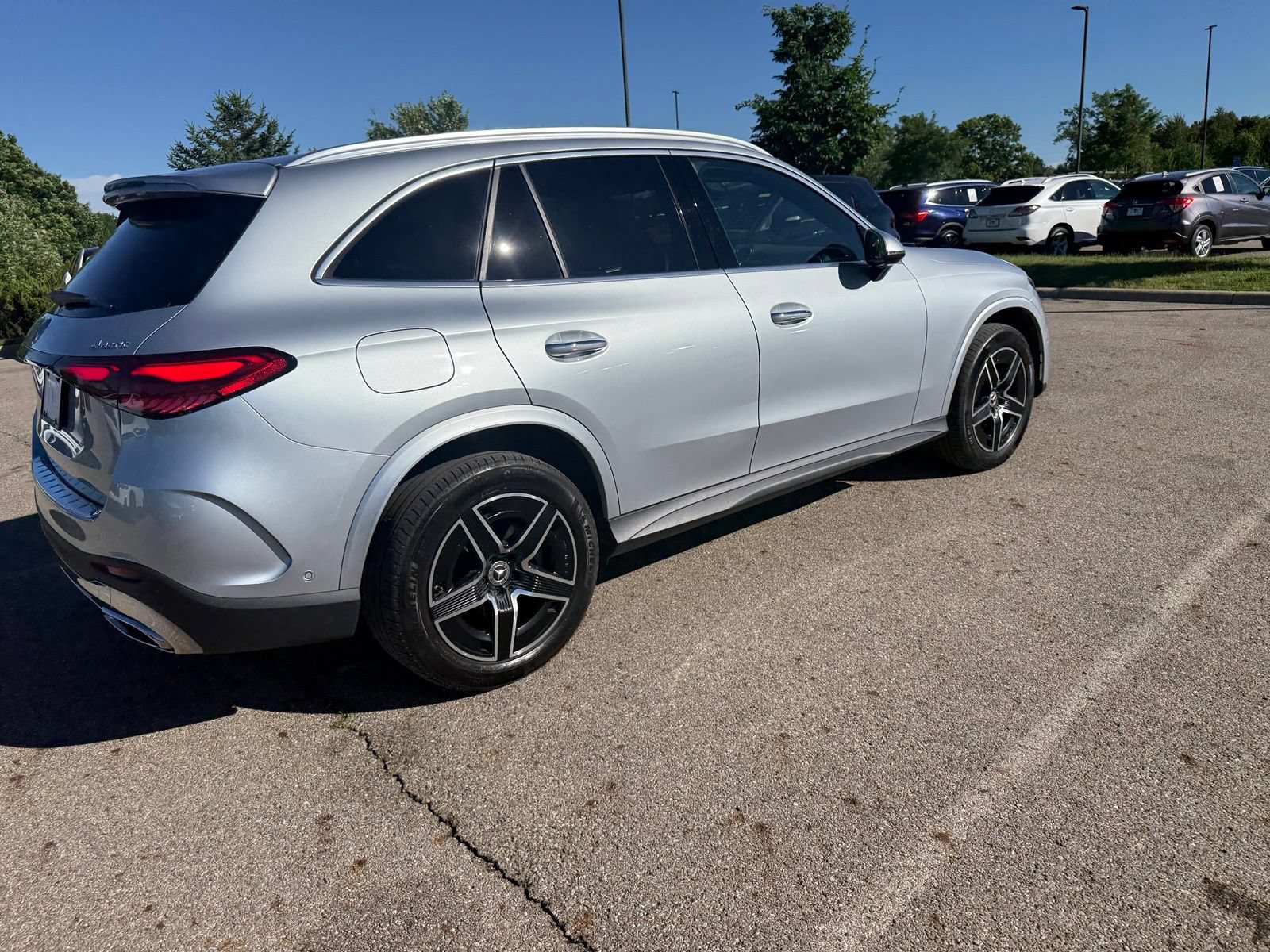 Used 2024 Mercedes-Benz GLC 300 4MATIC image 5