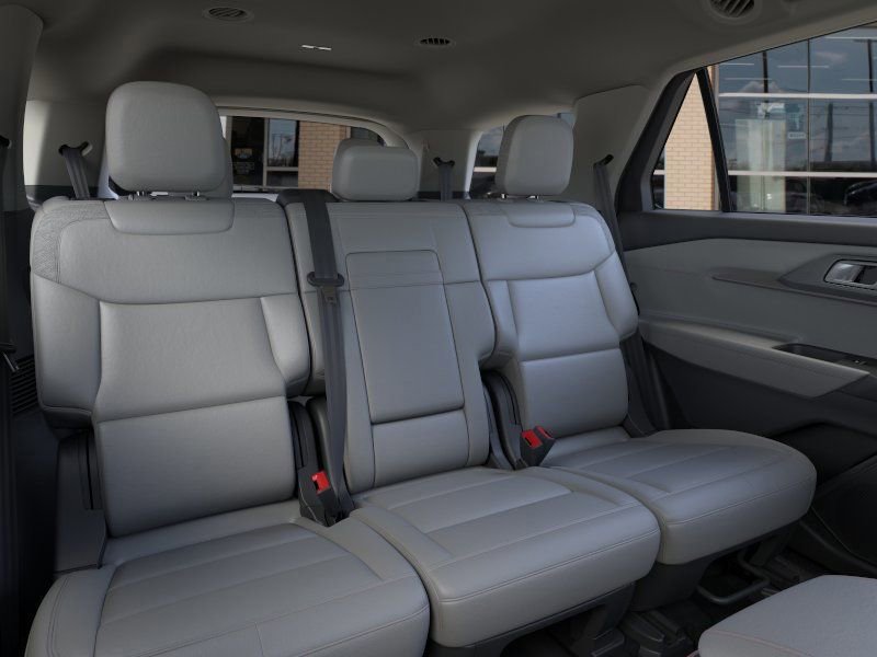 New 2026 Ford Explorer Active RWD image 13