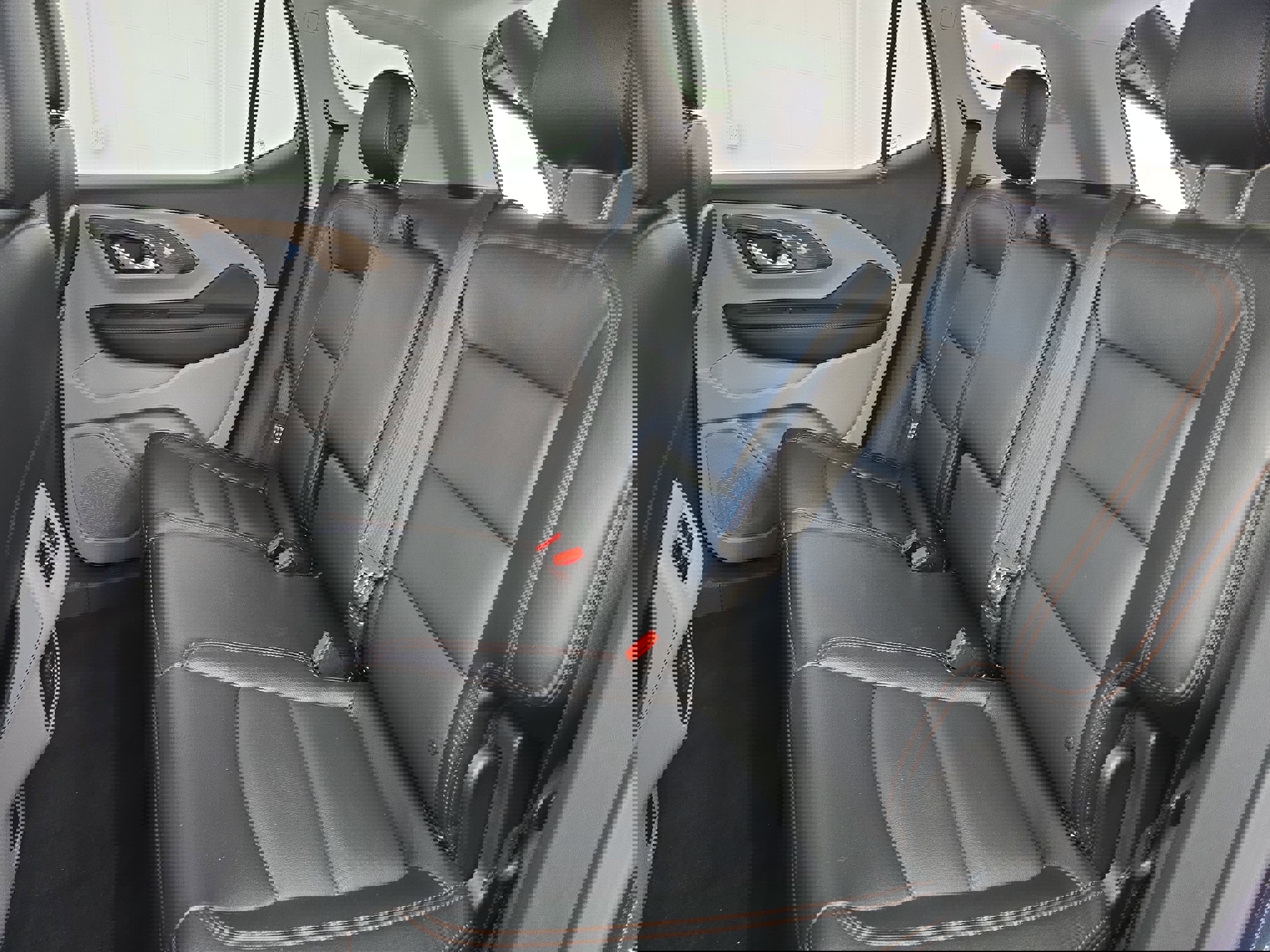 Used 2019 GMC Terrain SLE w/ Driver Convenience Package image 14