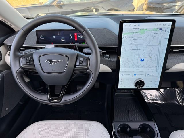 Used 2025 Ford Mustang Mach-E Premium image 4