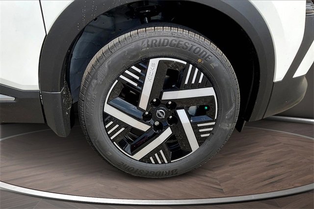 New 2026 Nissan Kicks SV w/ SV Premium Package image 11