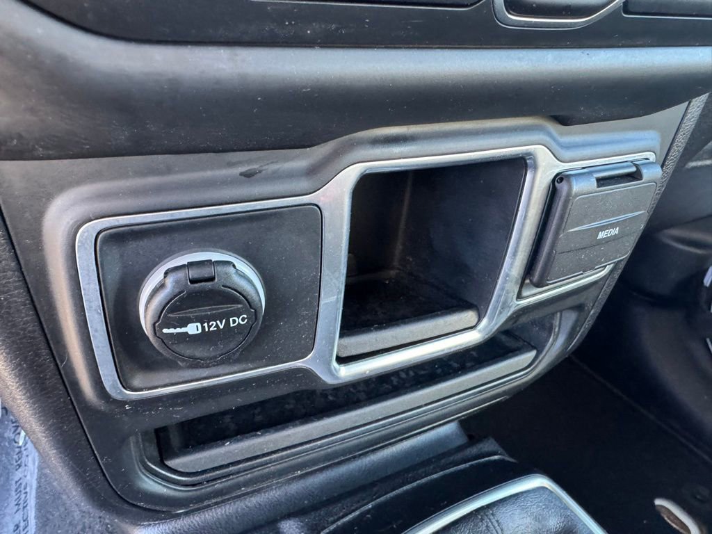 Used 2018 Jeep Wrangler Unlimited Sport image 23