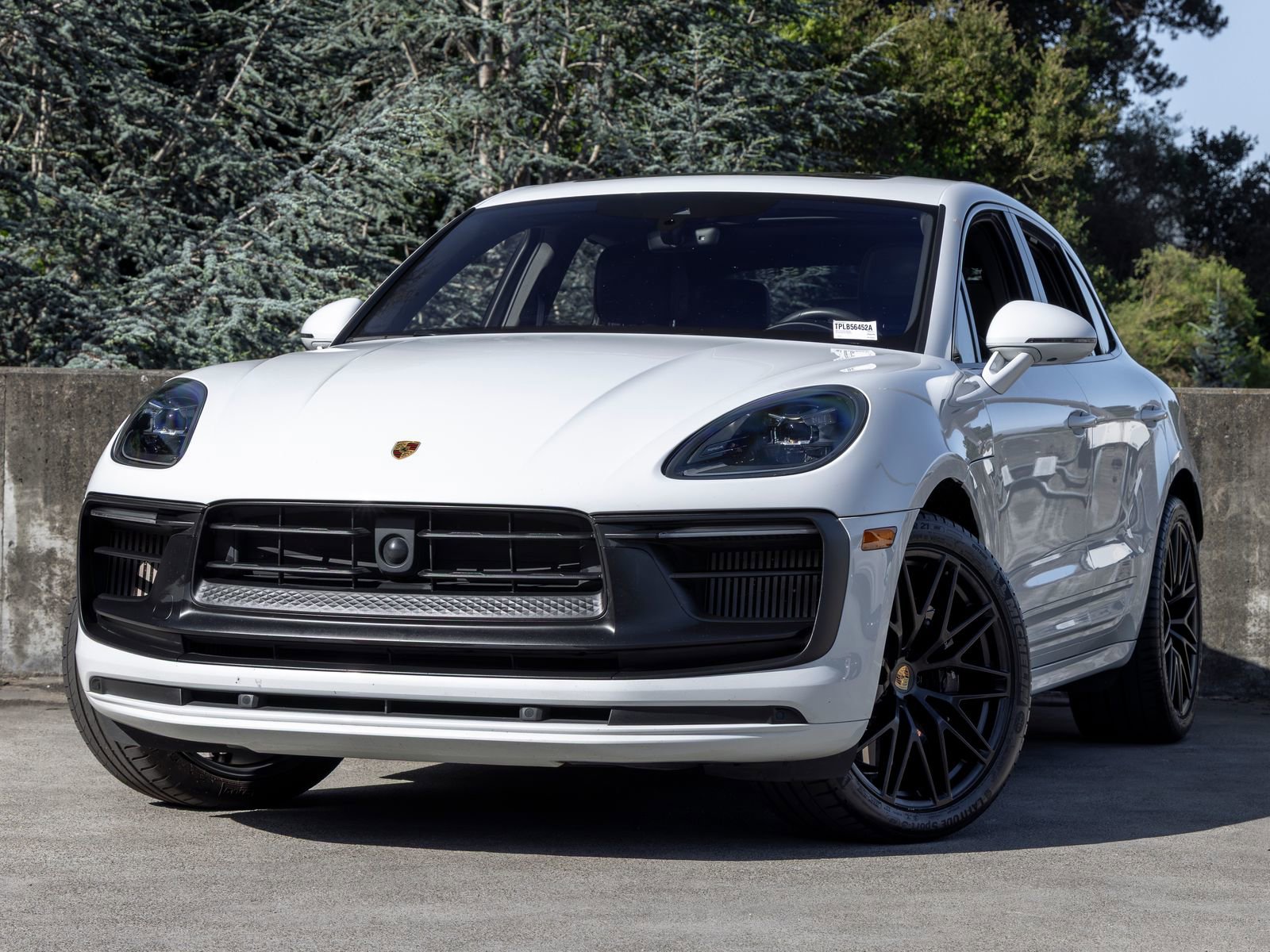 Certified 2023 Porsche Macan GTS AWD/4WD image 1