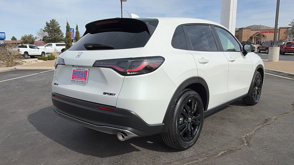 New 2026 Honda HR-V Sport image 3