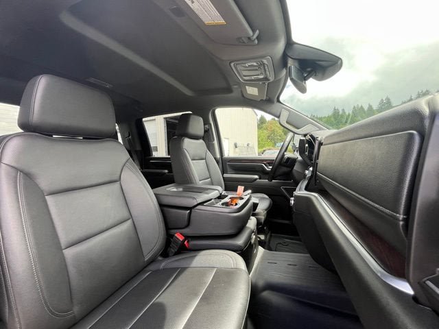 Used 2025 GMC Sierra 3500 SLT w/ X31 Off-Road Package AWD/4WD image 9