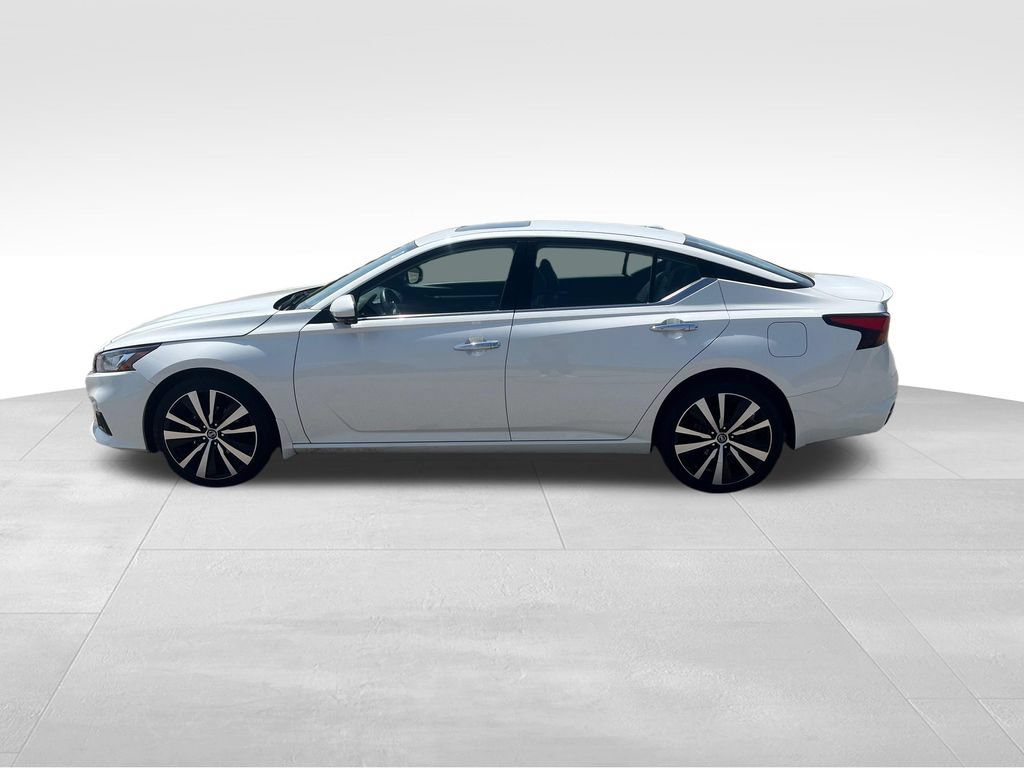Used 2019 Nissan Altima 2.5 Platinum AWD/4WD image 2