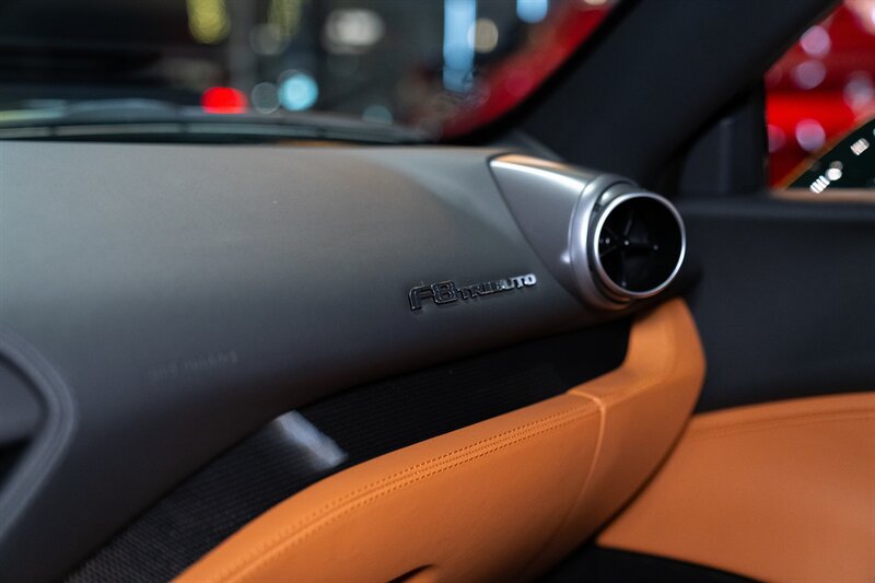 Used 2022 Ferrari F8 Tributo RWD image 22