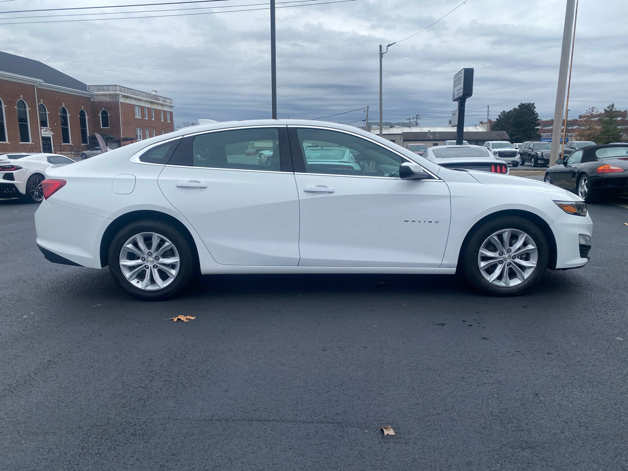Used 2024 Chevrolet Malibu LT image 4