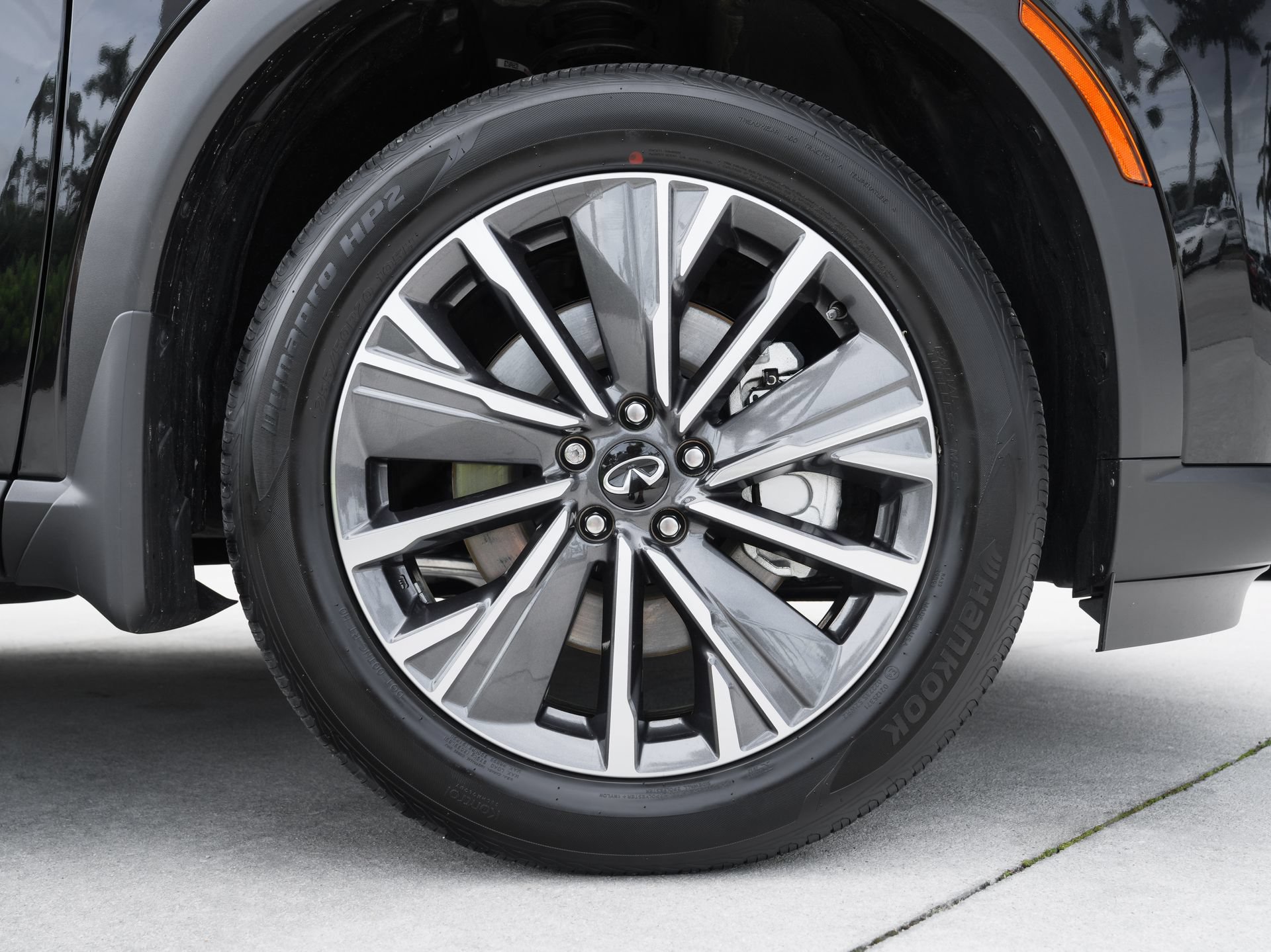 Certified 2026 INFINITI QX60 Luxe w/ Family Package FWD image 26
