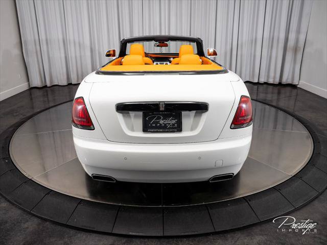 Used 2021 Rolls-Royce Dawn RWD image 12