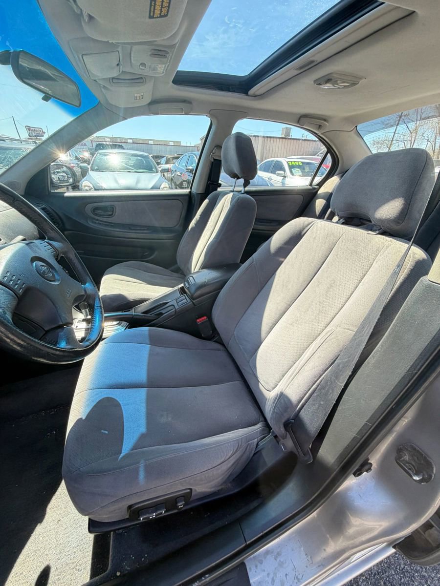 Used 2000 Nissan Maxima SE image 25