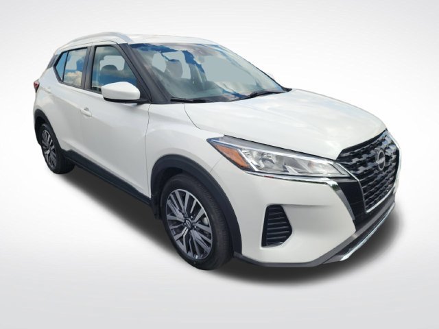 Used 2023 Nissan Kicks SV FWD image 7