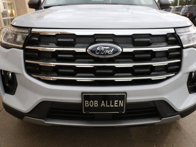 New 2026 Ford Explorer Active w/ Active Comfort Package AWD/4WD image 9