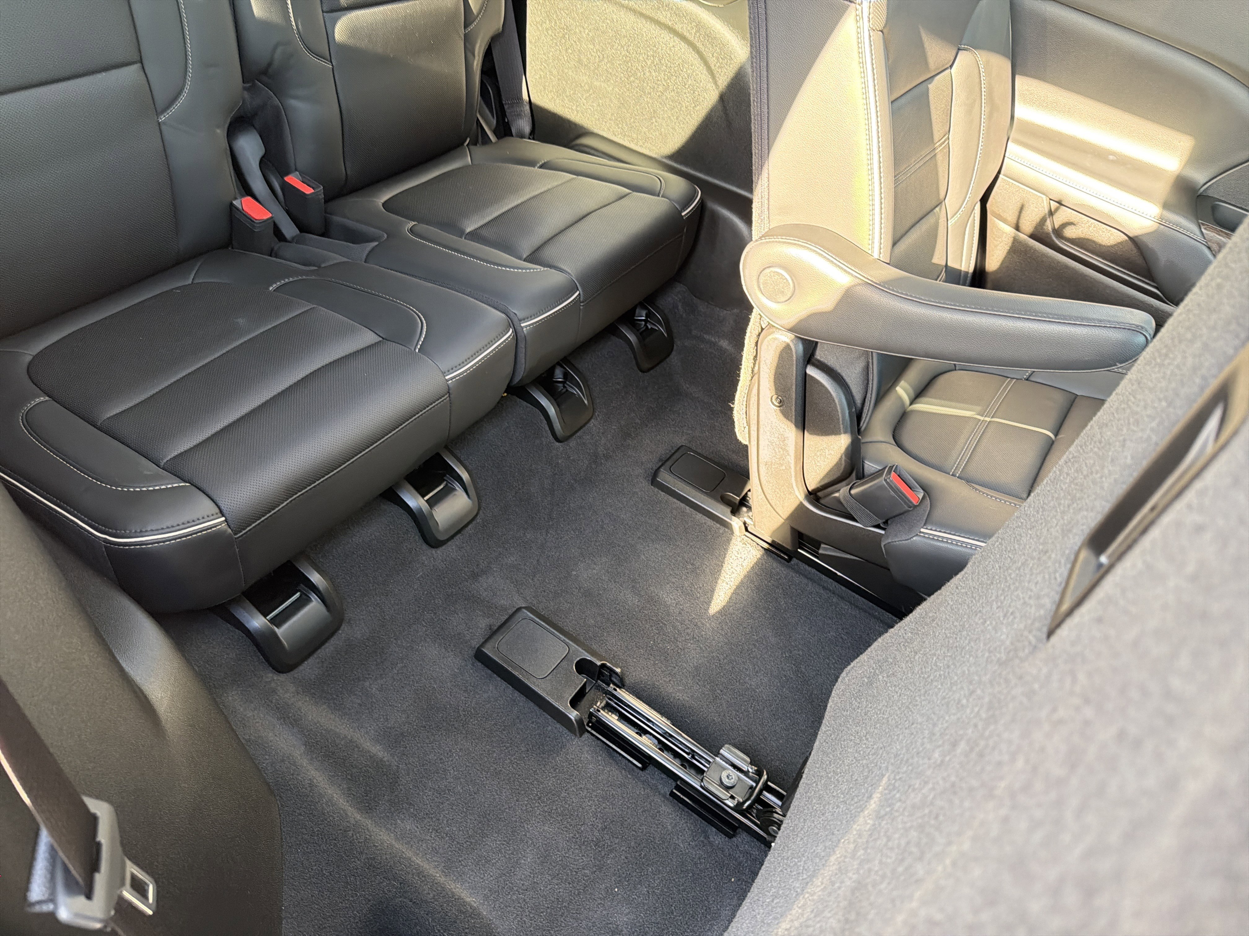 Used 2023 GMC Acadia Denali w/ Denali Technology Package image 90