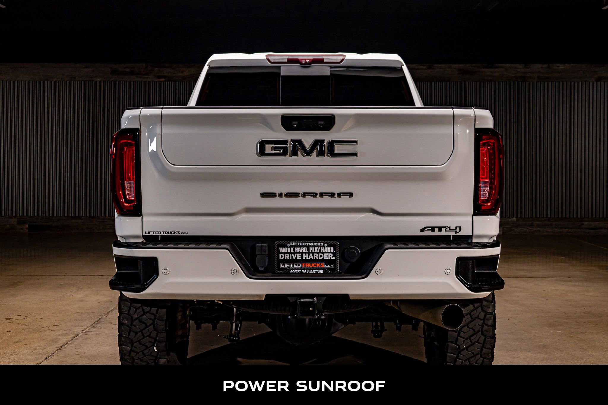 Used 2021 GMC Sierra 2500 AT4 w/ AT4 Premium Plus Package image 7