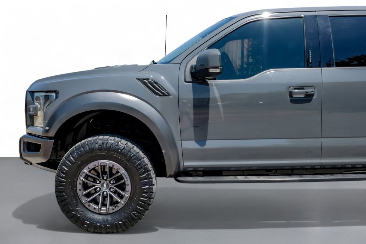Used 2020 Ford F150 Raptor w/ Equipment Group 802A Luxury image 10
