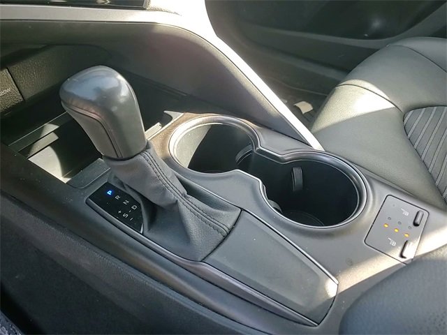 Used 2024 Toyota Camry SE image 18