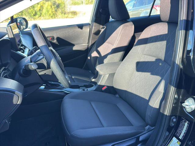 Certified 2025 Toyota Corolla LE FWD image 2