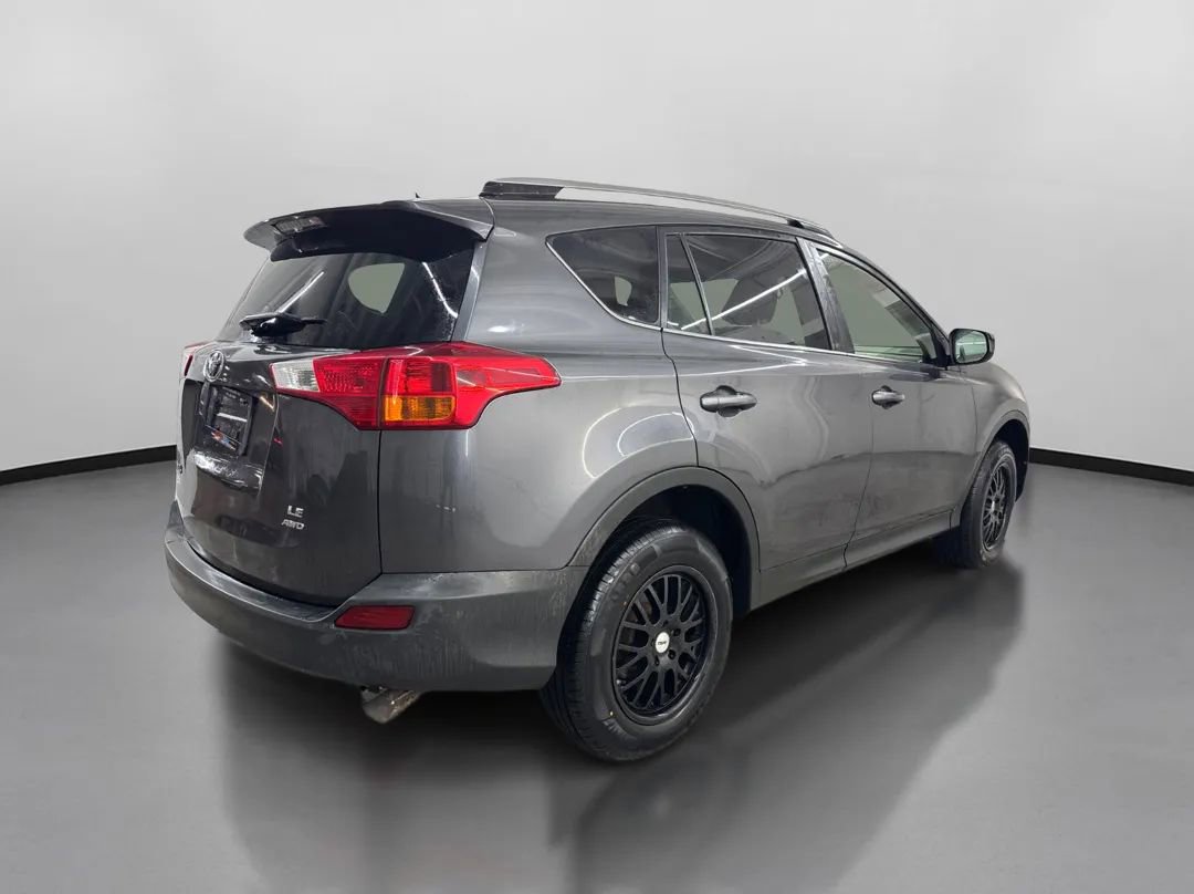Used 2013 Toyota RAV4 LE AWD/4WD image 10
