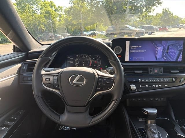 Used 2023 Lexus ES 350 w/ Accessory Package (Z2) FWD image 15