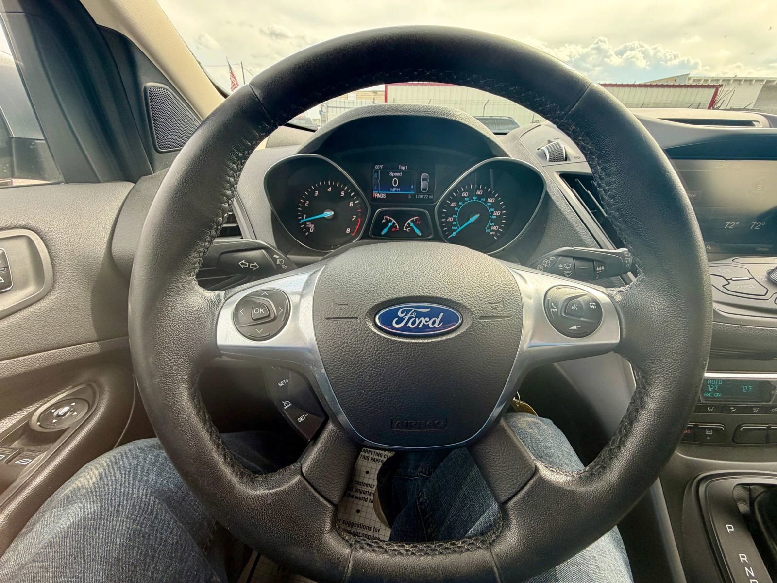 Used 2015 Ford Escape SE w/ Equipment Group 201A image 34