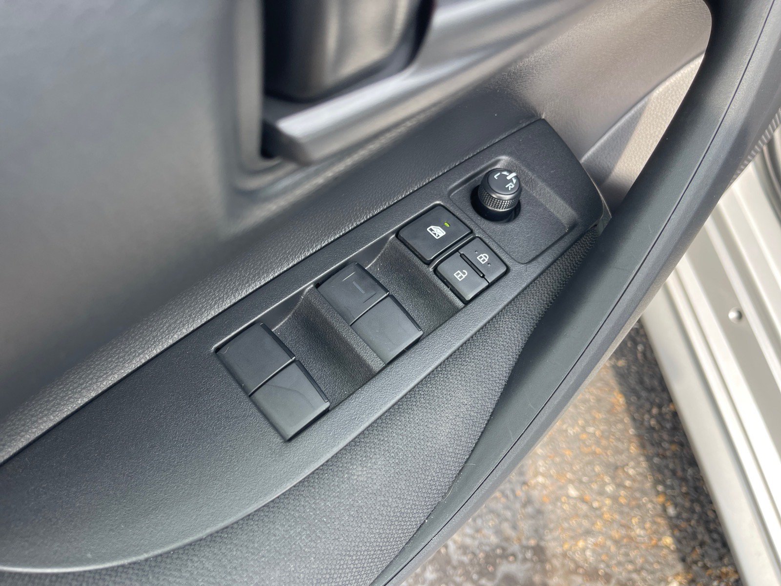 Used 2026 Toyota Corolla LE FWD image 8