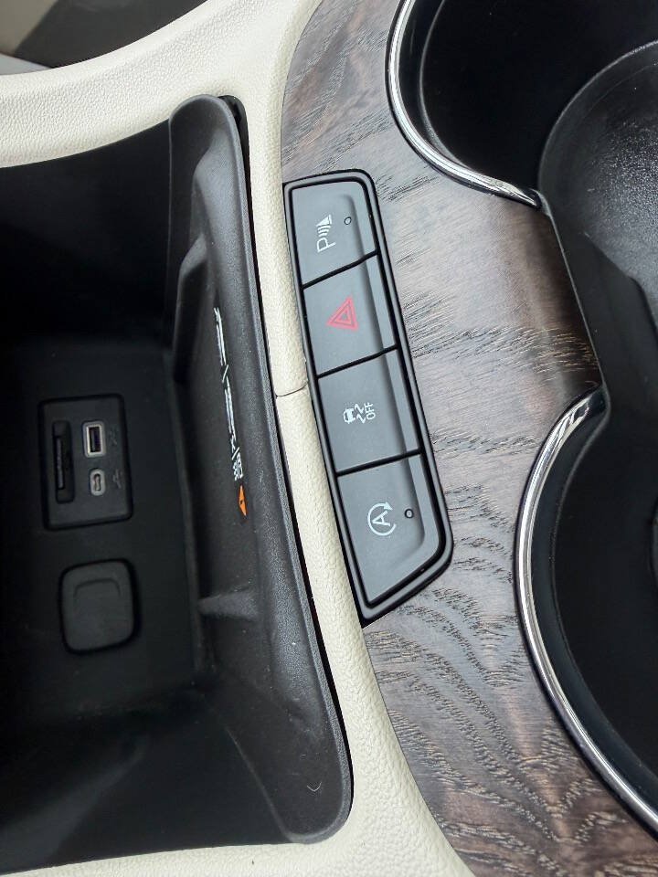 Used 2021 GMC Acadia Denali w/ Denali Ultimate Package AWD/4WD image 20