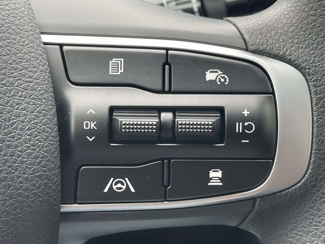 New 2026 Kia K5 LXS FWD image 30