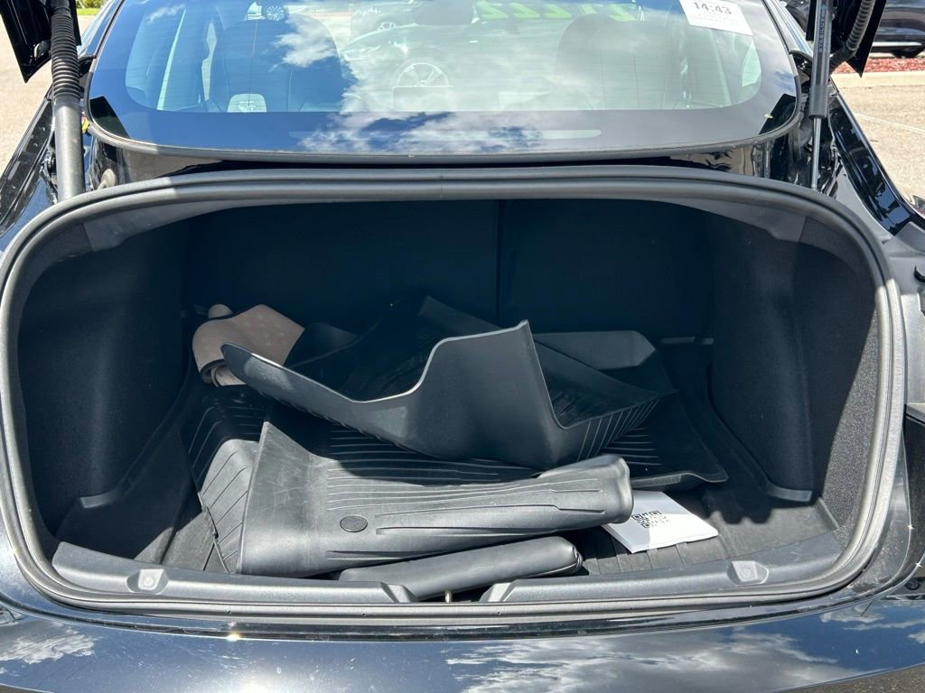 Used 2023 Tesla Model 3 Standard Range image 42