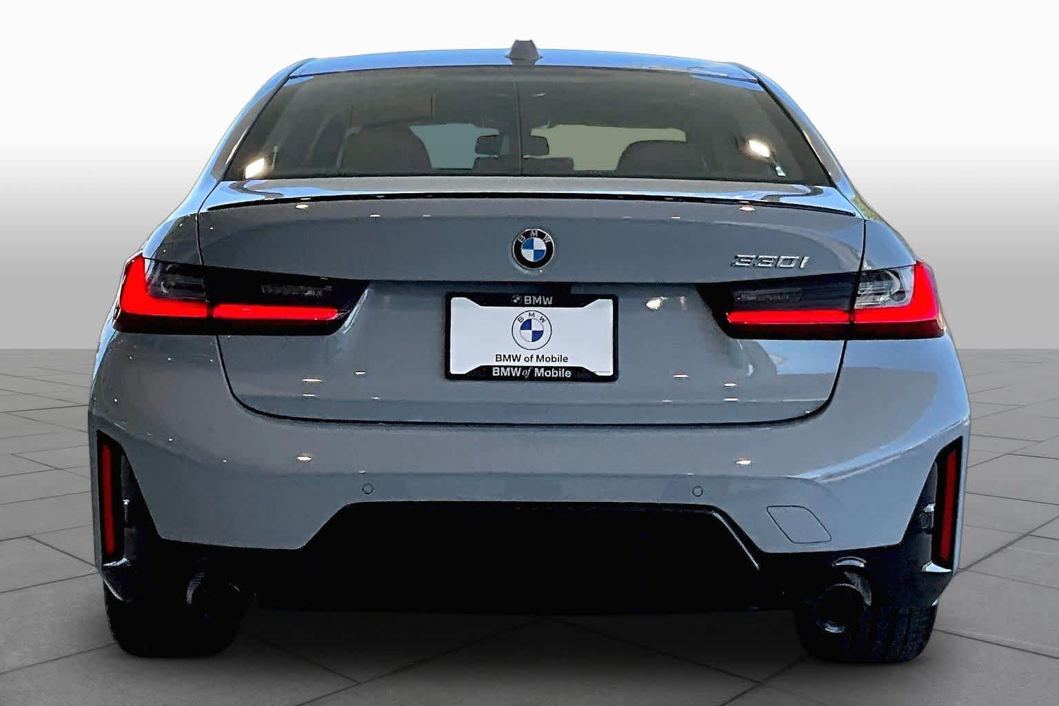 New 2026 BMW 330i Sedan w/ M Sport Package RWD image 4