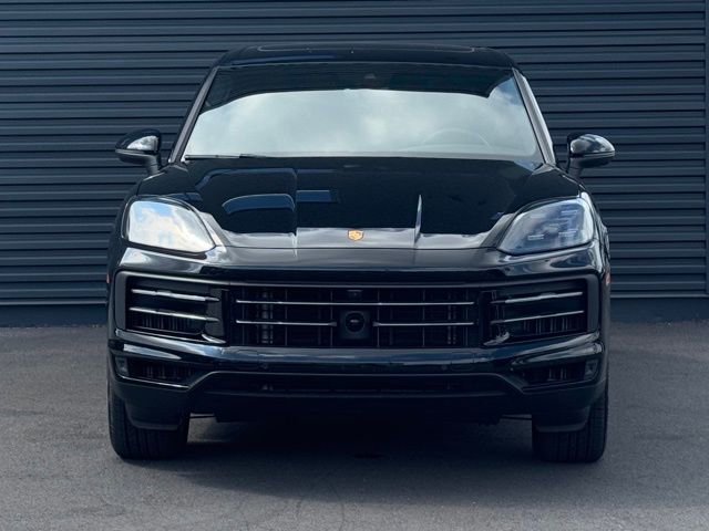 Used 2024 Porsche Cayenne image 10