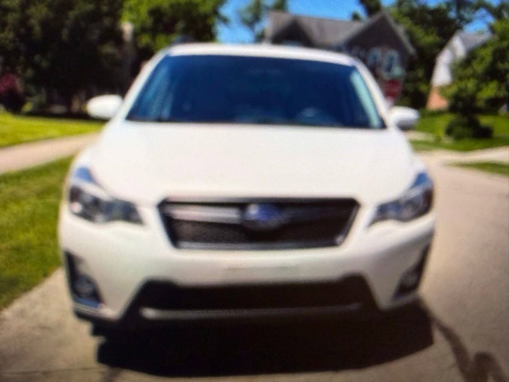 Used 2016 Subaru Crosstrek 2.0i Premium w/ Popular Package #1 AWD/4WD image 2