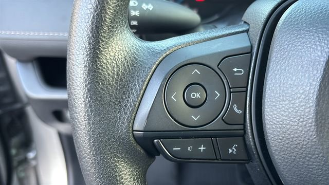 Used 2025 Toyota RAV4 LE AWD/4WD image 16