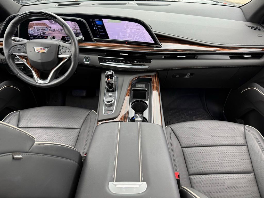 Used 2023 Cadillac Escalade Premium Luxury w/ Performance Package image 14