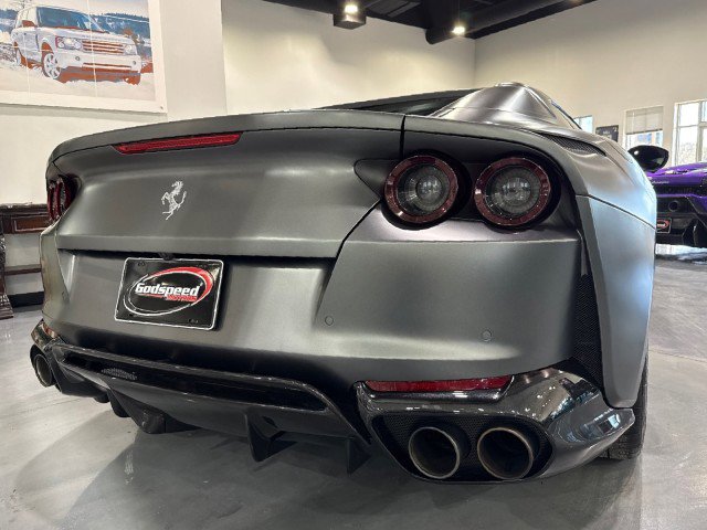 Used 2021 Ferrari 812 GTS RWD image 34