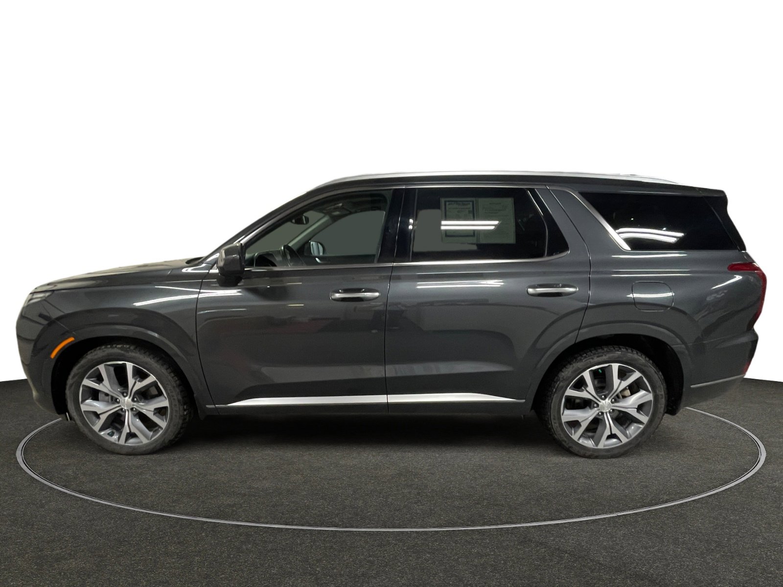 Used 2021 Hyundai Palisade Limited w/ Winter Package image 2