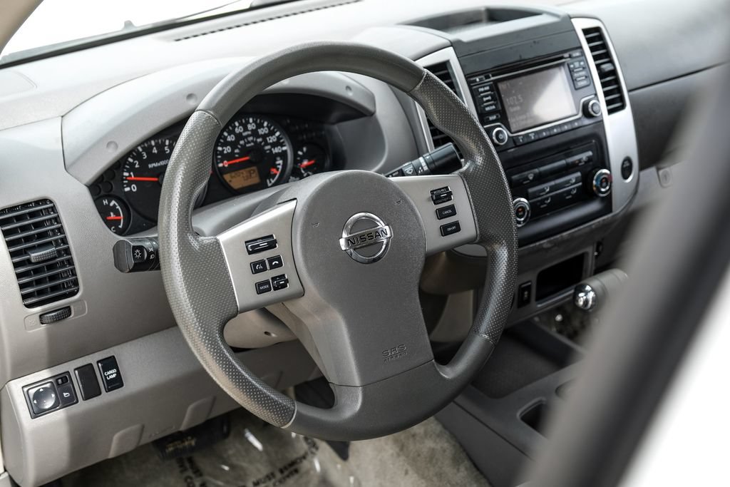 Used 2018 Nissan Frontier SV RWD image 12