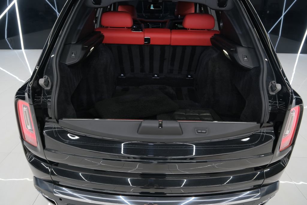 Used 2019 Rolls-Royce Cullinan AWD/4WD image 11