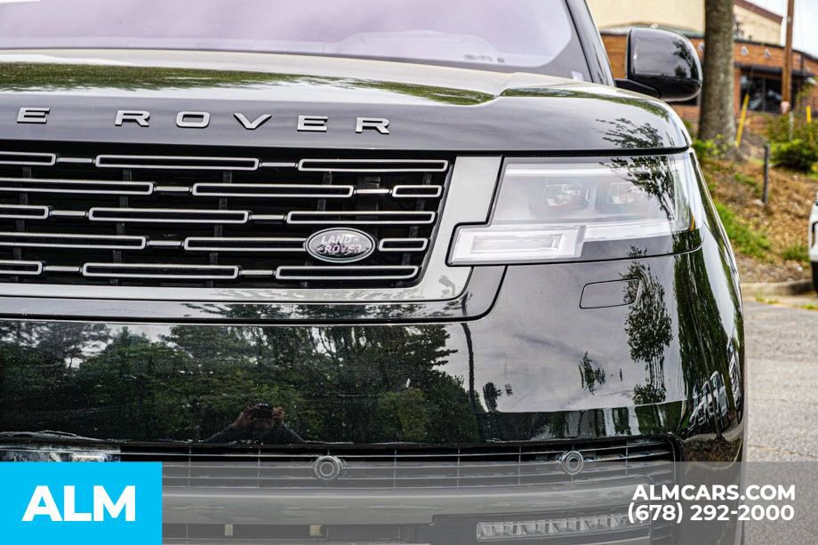 Used 2023 Land Rover Range Rover SE image 12