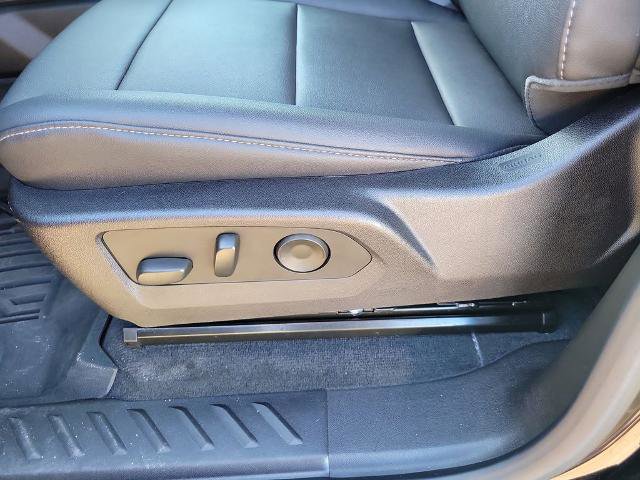 Used 2023 GMC Canyon Elevation w/ Elevation Premium Package image 18